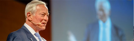 Brian Tracy discusses fear of public speaking on stage